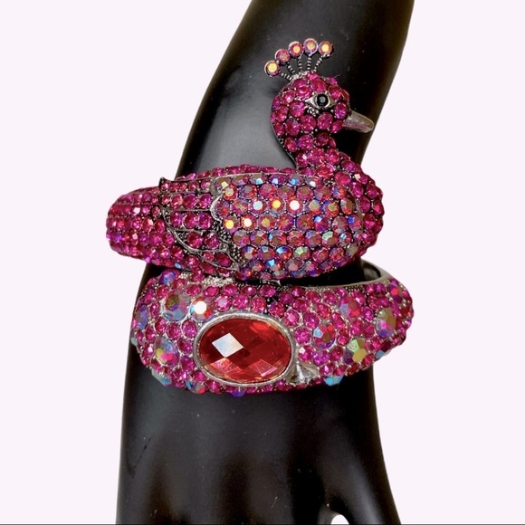 Bejeweled‎ Bedazzled embellished Rhinestone Pink Peacock metal cuff bracelet OS - Picture 8 of 12